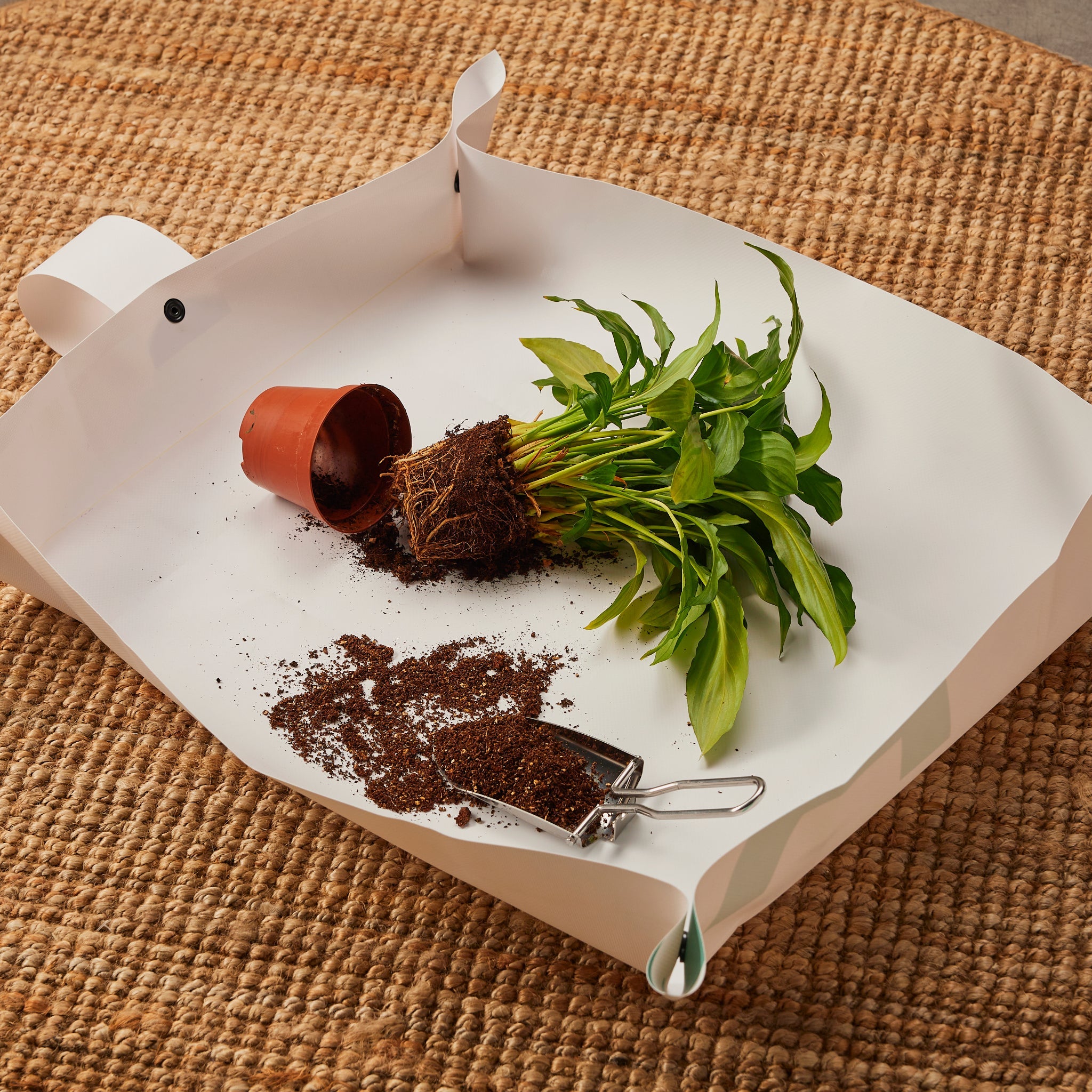 Generosa Plant Caring Mat - Eco-Friendly Potting Tarp for Mess-Free