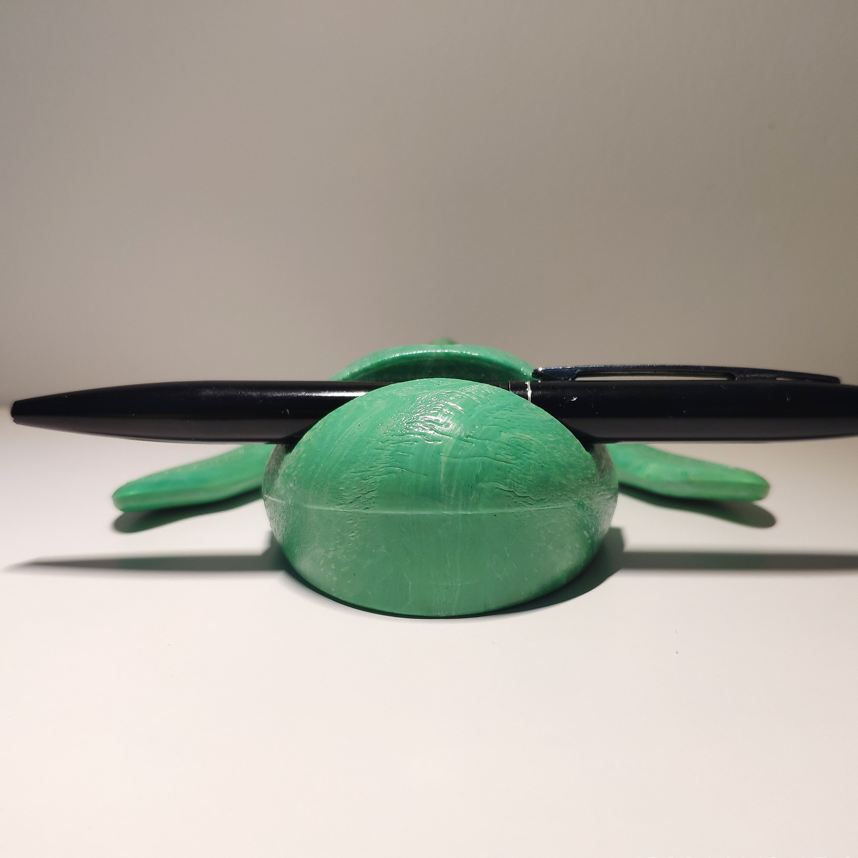 DARK GREEN Sea Turtle Holder made of trash plastic bottle lids