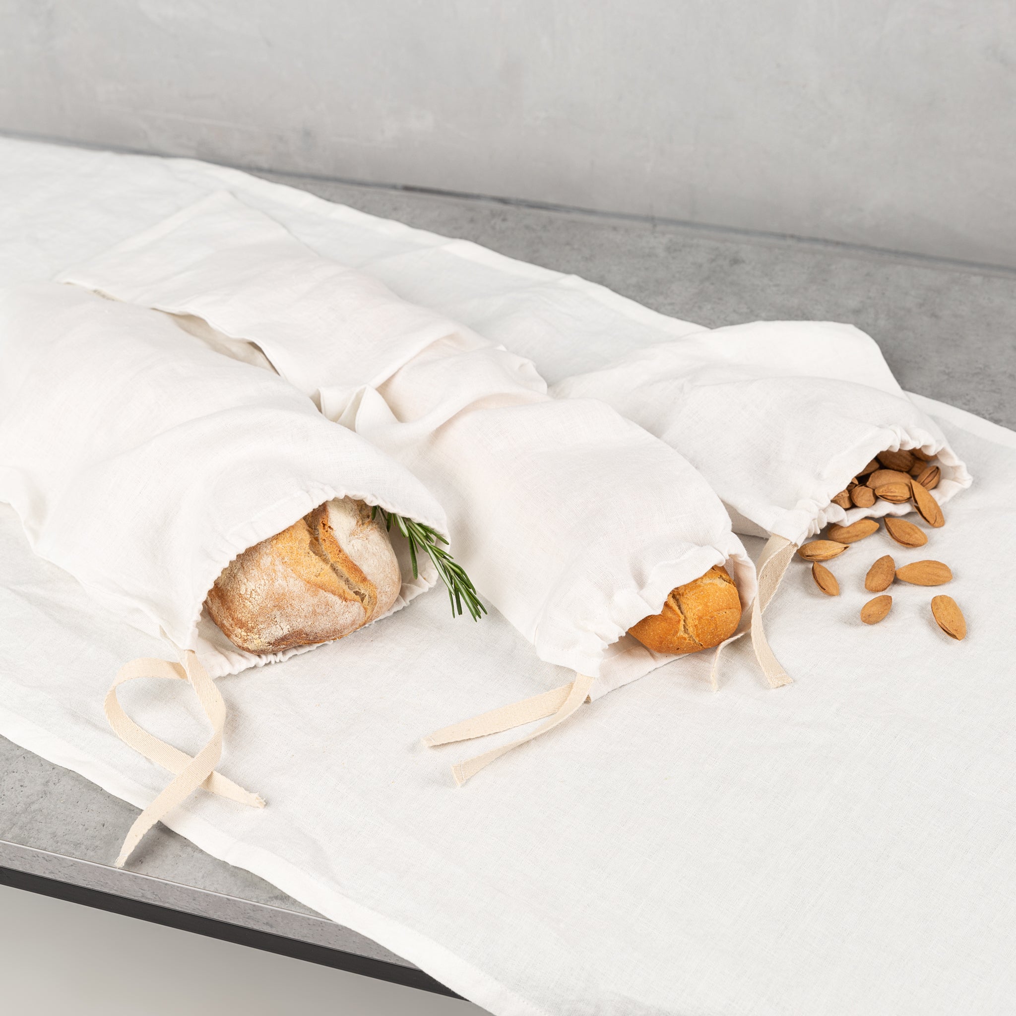 Linen table runner | off white